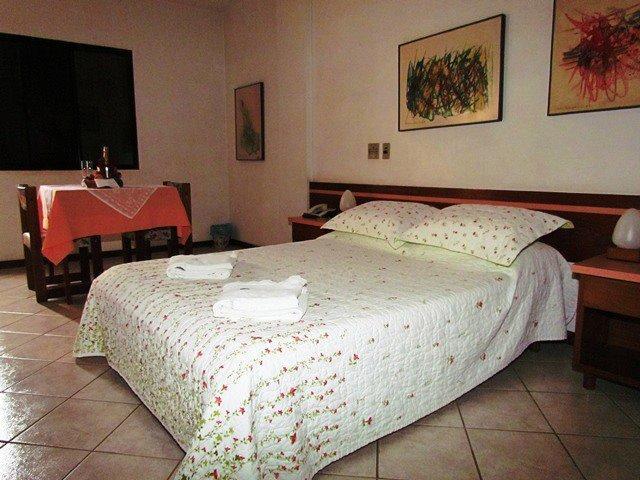 ונדה נובה דו אימיגרנטה Alpes Hotel מראה חיצוני תמונה